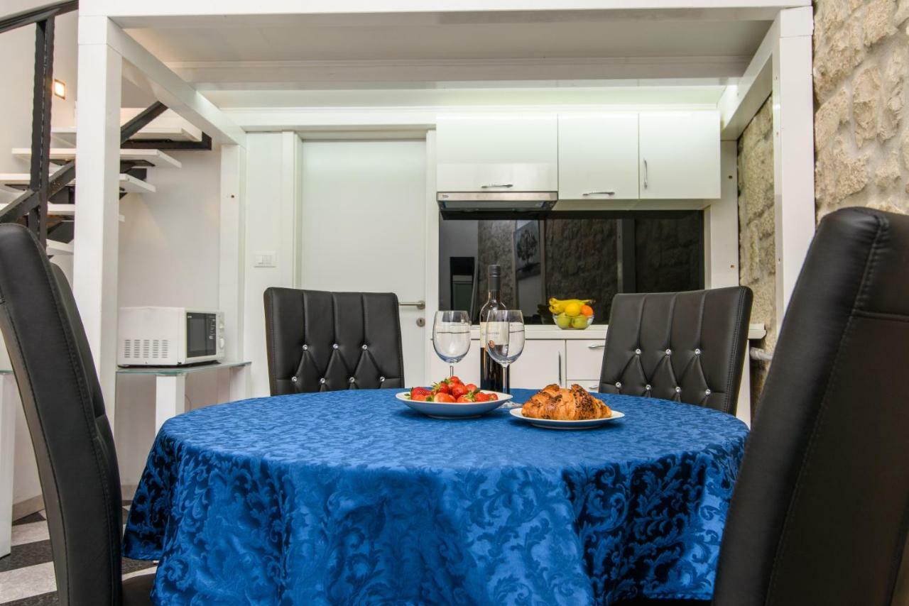 Studio Apartman Rea Trogir Buitenkant foto