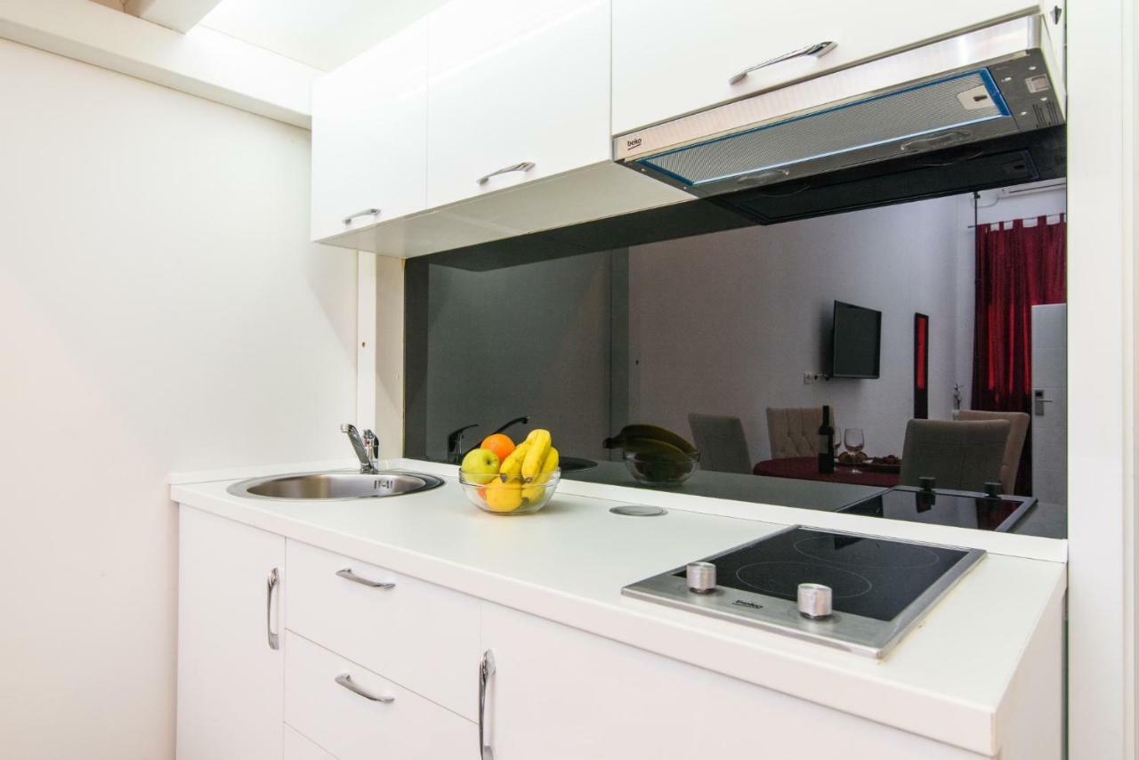 Studio Apartman Rea Trogir Buitenkant foto