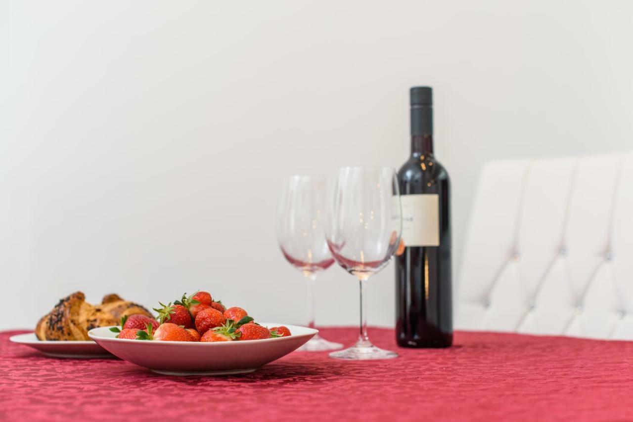 Studio Apartman Rea Trogir Buitenkant foto