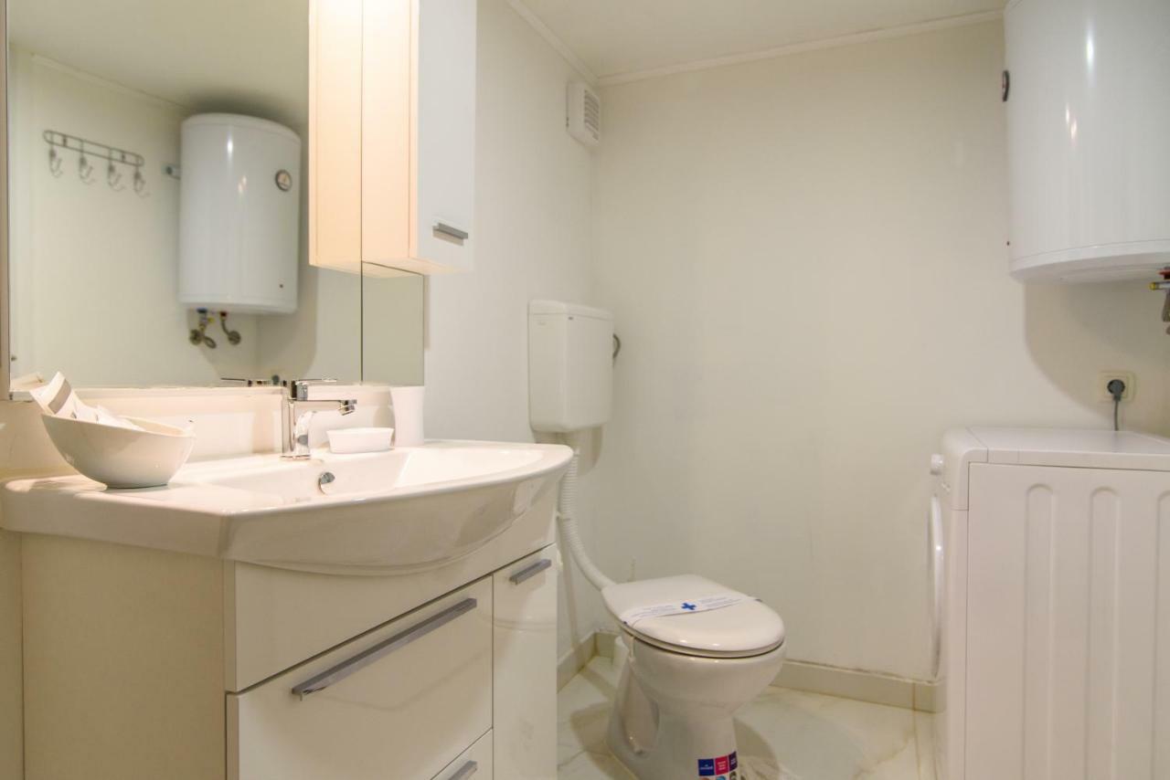 Studio Apartman Rea Trogir Buitenkant foto
