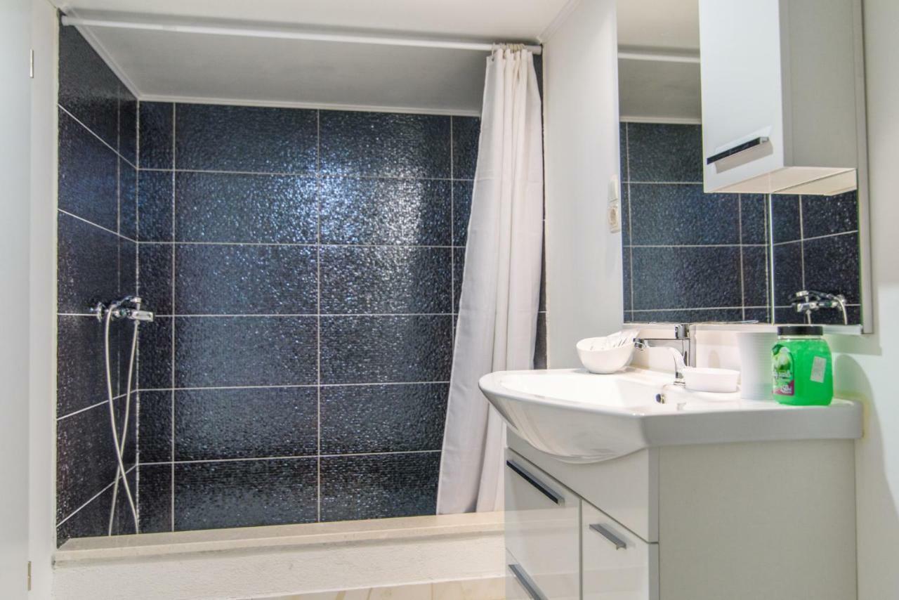 Studio Apartman Rea Trogir Buitenkant foto